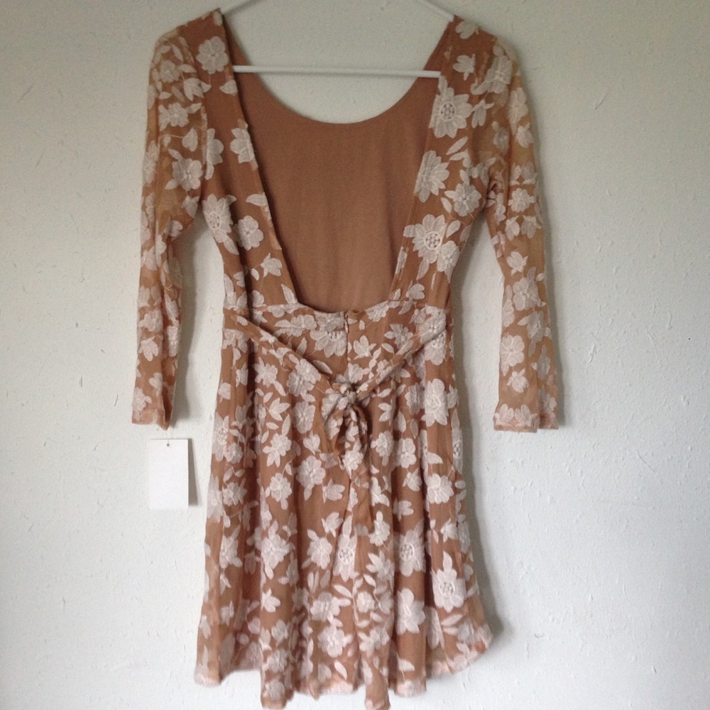 NWT For Love and Lemons Temecula Mini Dress Nude M - Picture 5 of 8